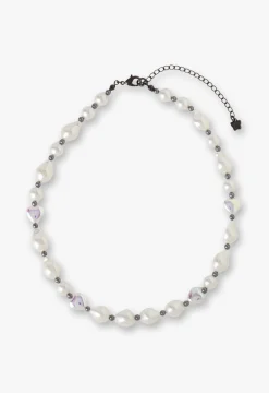 Butterfly Pearl Choker