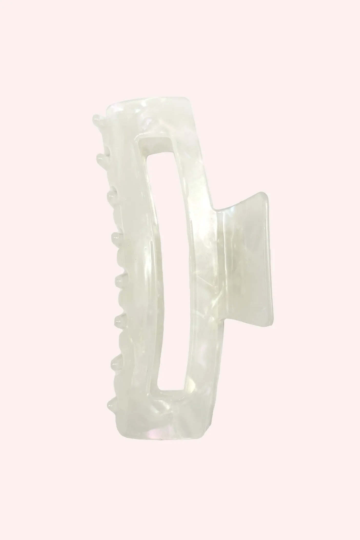 Jumbo Peek-a-Boo Clip Ivory
