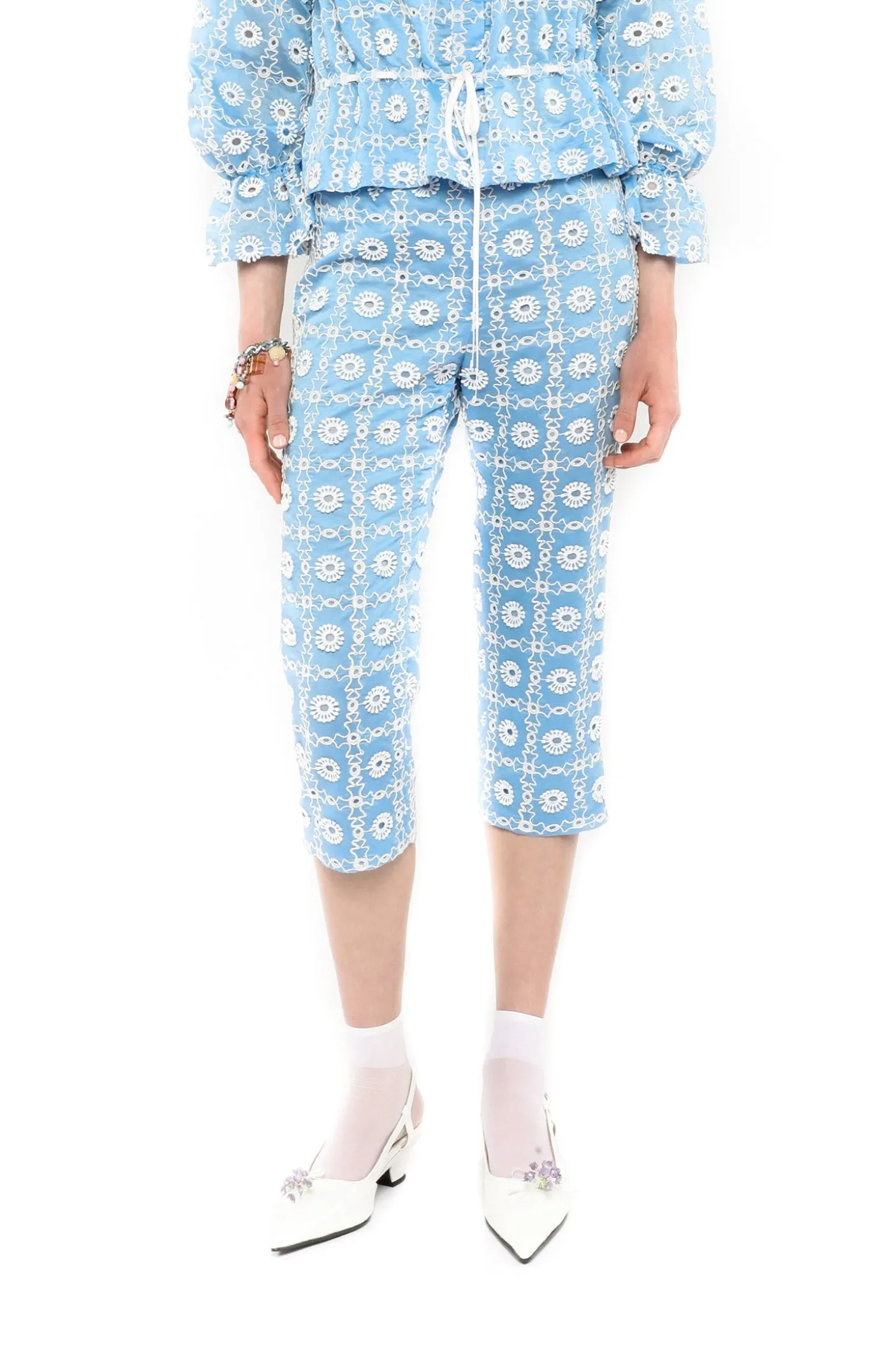 Lattice Lace Embroidery Capri Pants